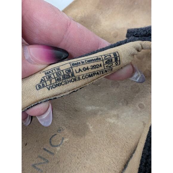 Vionic Mattie Supportive Slip Resistant Flip Flops Black Tan Womens Size 9.5 - Picture 6 of 8
